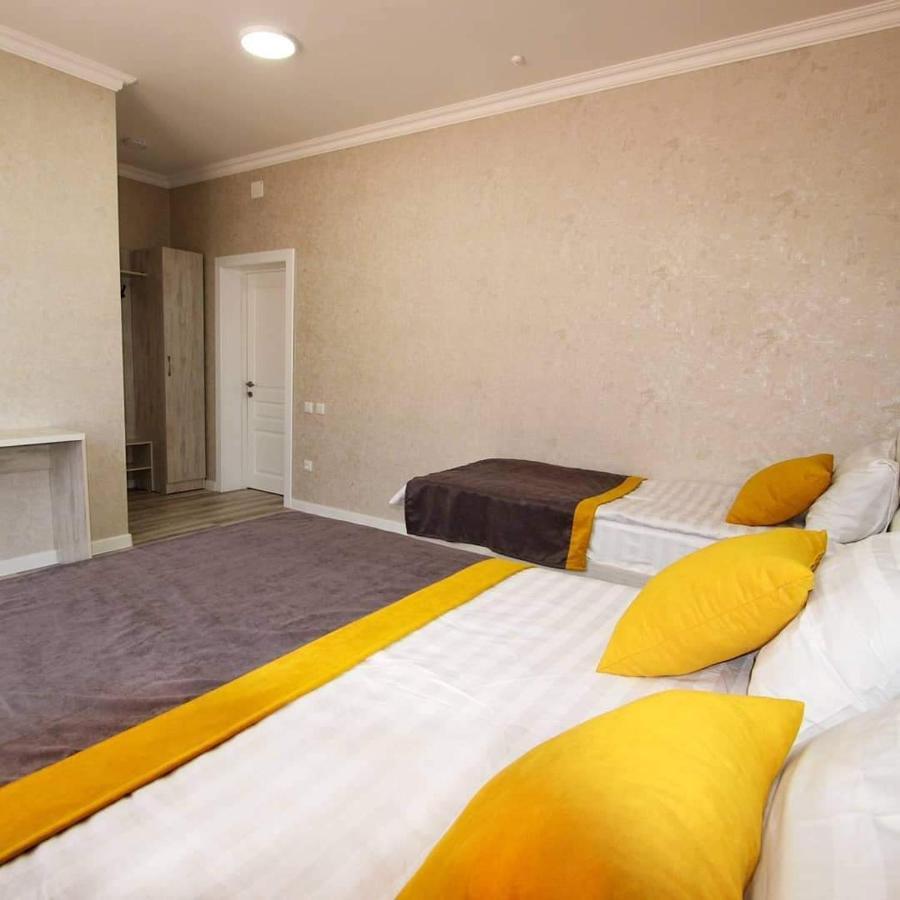 Bayotel Karakol Eksteriør billede