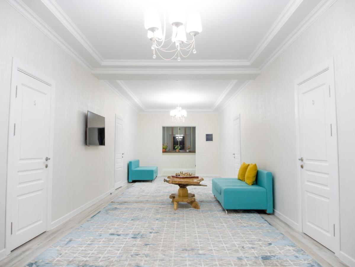 Bayotel Karakol Eksteriør billede